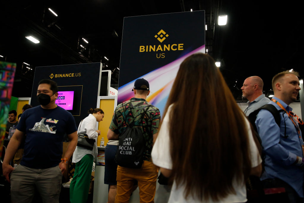 Binance USD withdrawals halt