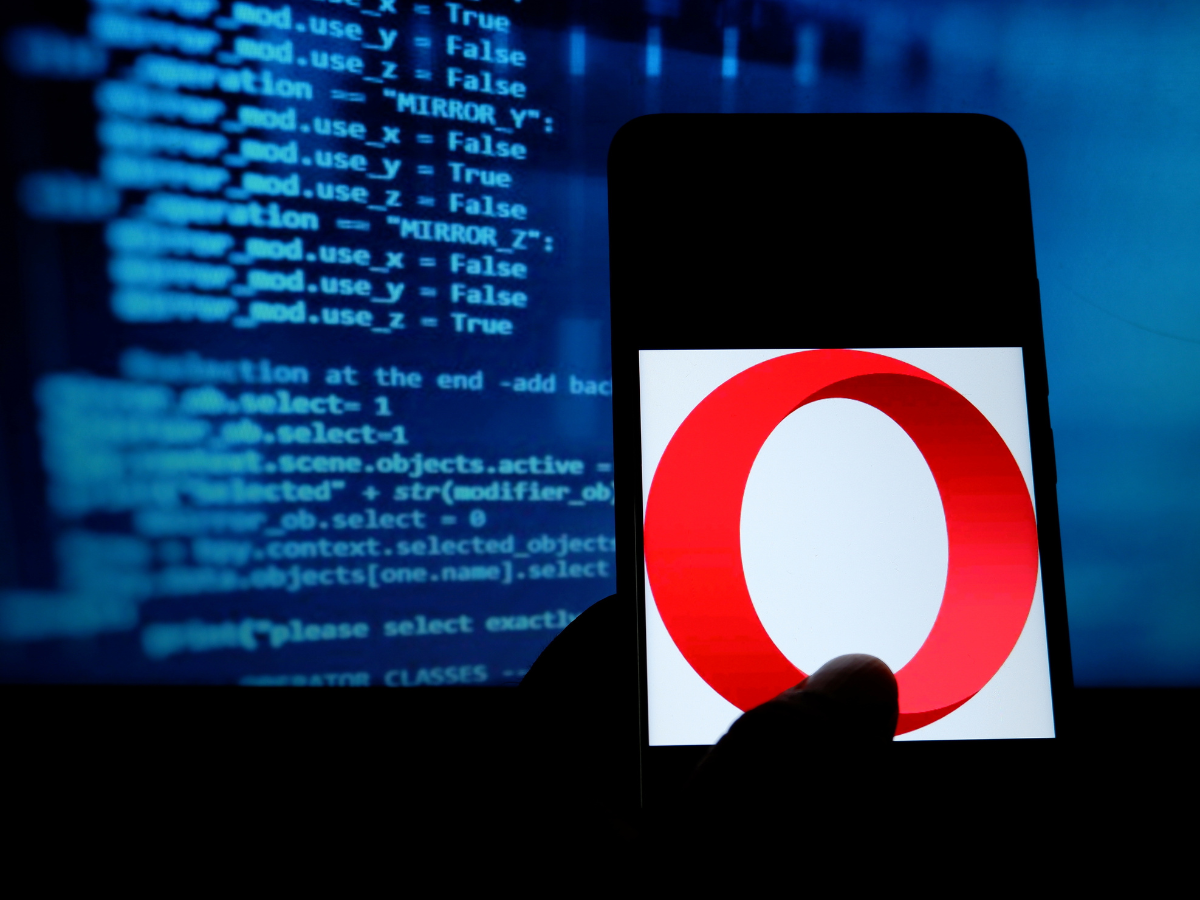 Opera browser gets new custom builds with built-in chess game - Neowin