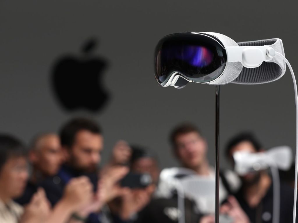Metaverse Token Prices Plummeted After Apple’s Big Vision Pro Reveal. Here’s Why