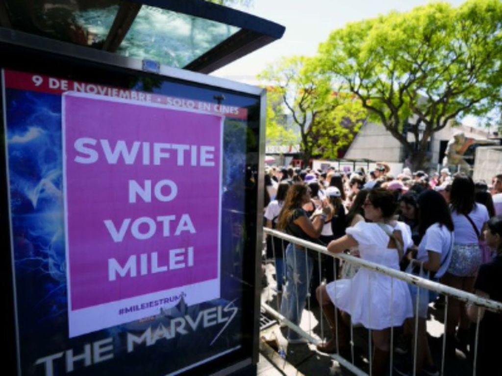 Taylor Swift’s Swifties Got Caught up in Bitcoiner Javier Milei’s Political War (And Other Bizarre Things)